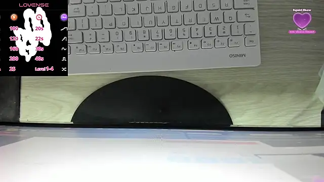 Snapshot of redgirlofficial chatting on October 10, 2025, 2:34 am redgirlofficial online show from October 10, 2025, 2:34 am