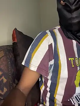 Gifttheskimaskboy online show from March 3, 2026, 6:04 pm