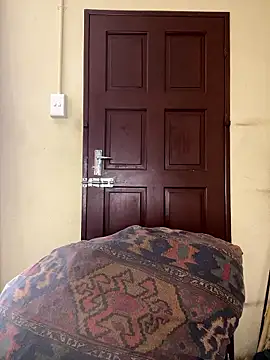 Gifttheskimaskboy online show from January 14, 2026, 9:02 am