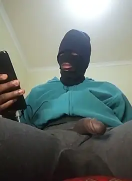 Snapshot of Gifttheskimaskboy chatting on September 29, 2025, 3:35 am Gifttheskimaskboy online show from September 29, 2025, 3:35 am