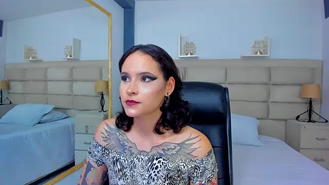 Snapshot of AnnyThompson_ chatting on October 23, 2025, 10:19 pm AnnyThompson online show from October 23, 2025, 10:19 pm