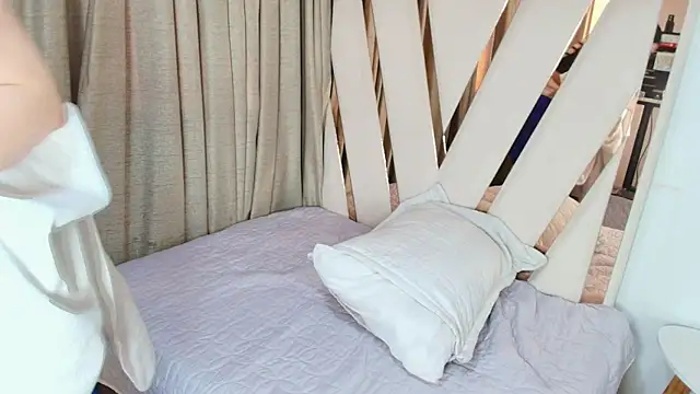 Snapshot of Zoe_Curvy chatting on September 16, 2025, 12:28 pm Zoe Curvy online show from September 16, 2025, 12:28 pm