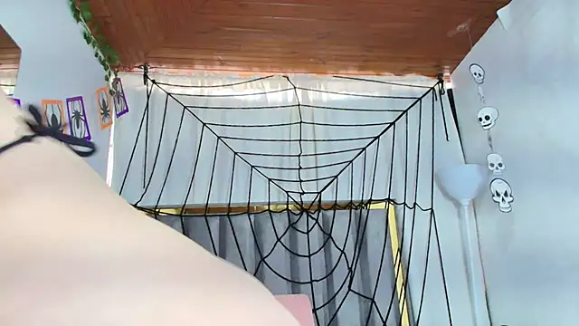 Snapshot of Zoe_Curvy chatting on October 20, 2025, 12:27 pm Zoe Curvy online show from October 20, 2025, 12:27 pm