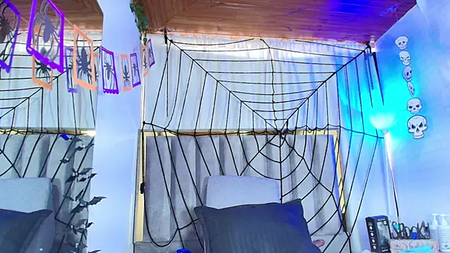 Snapshot of Zoe_Curvy chatting on October 12, 2025, 12:39 pm Zoe Curvy online show from October 12, 2025, 12:39 pm