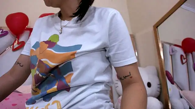 TifanyChill online show from February 18, 2025, 7:09 pm