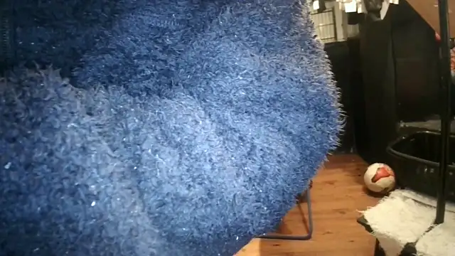 lukasdie online show from April 10, 2026, 1:01 am