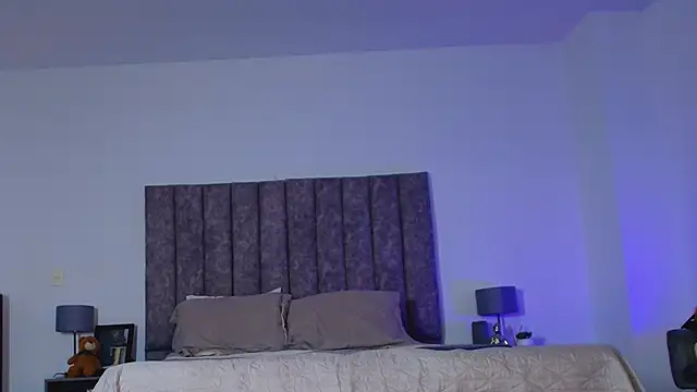 milaivanova online show from September 19, 2025, 11:25 am