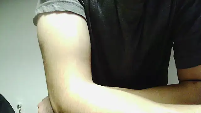 L0cKyseven77 online show from September 30, 2025, 12:38 am