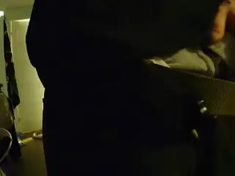 L0cKyseven77 online show from March 4, 2025, 1:45 am