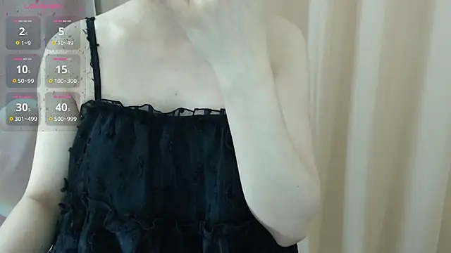 Snapshot of KaleAnisa chatting on October 5, 2025, 1:40 am KaleAnisa online show from October 5, 2025, 1:40 am