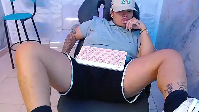 snowflake xxx online show from February 21, 2026, 2:57 am