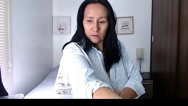 Maira B online show from March 25, 2026, 7:13 pm