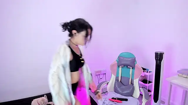 WandaDoll online show from February 21, 2025, 5:42 pm