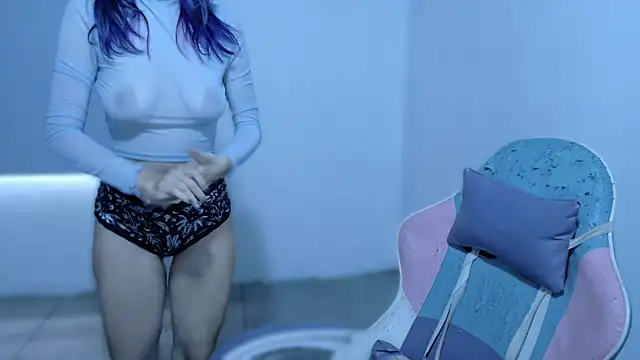 WandaDoll online show from April 15, 2026, 12:10 pm