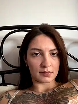 Snapshot of BabeRainbow chatting on October 19, 2025, 11:57 am BabeRainbow online show from October 19, 2025, 11:57 am