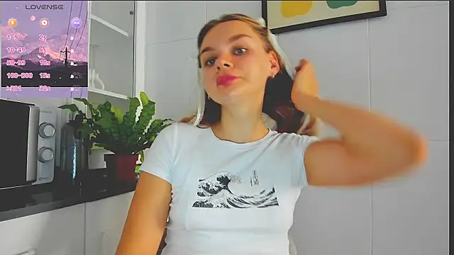 Molly sweetie online show from July 21, 2026, 6:26 am