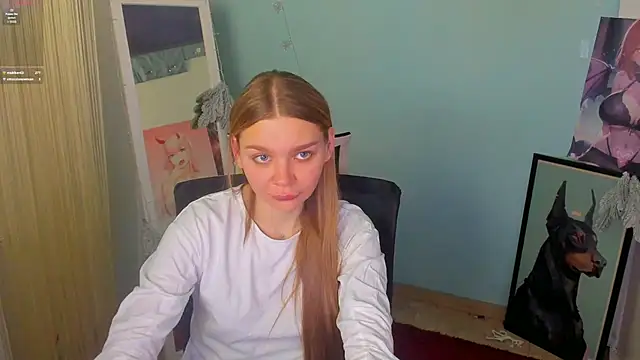Snapshot of Molly_sweetie chatting on January 19, 2025, 10:39 am Molly sweetie online show from January 19, 2025, 10:39 am