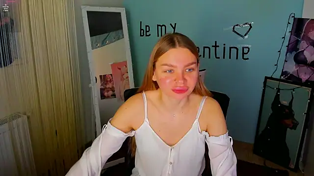 Snapshot of Molly_sweetie chatting on February 10, 2025, 7:04 am Molly sweetie online show from February 10, 2025, 7:04 am