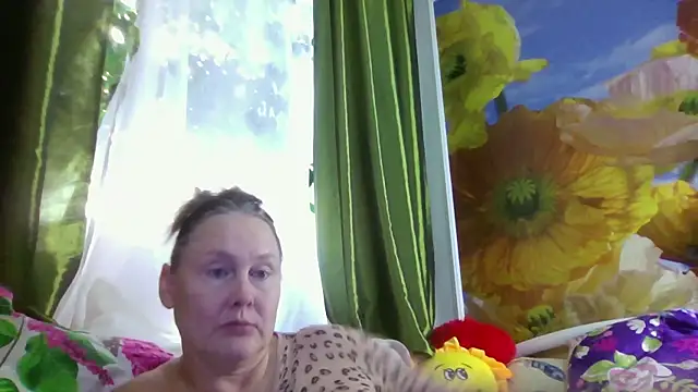 Snapshot of pussykroshka chatting on October 17, 2025, 11:01 am pussykroshka online show from October 17, 2025, 11:01 am