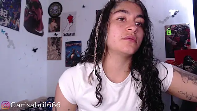 Snapshot of abril666 chatting on January 10, 2025, 3:27 pm abril666 online show from January 10, 2025, 3:27 pm