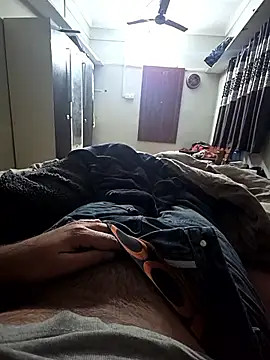 Amaze Boy online show from January 12, 2026, 7:42 pm