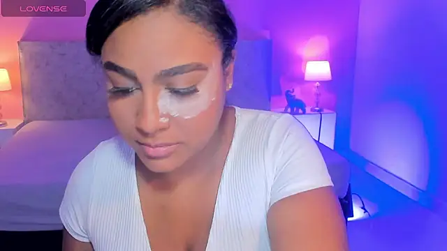 BlakmillerrGilson online show from October 28, 2025, 7:57 pm