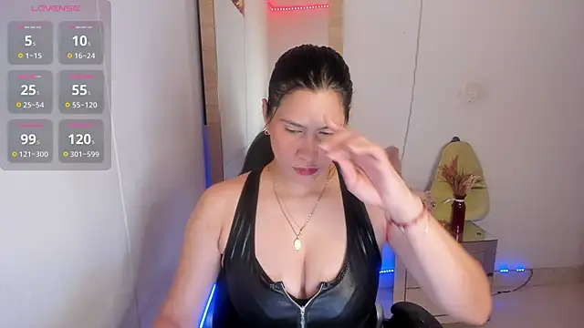 hellensexy online show from February 27, 2026, 10:09 pm