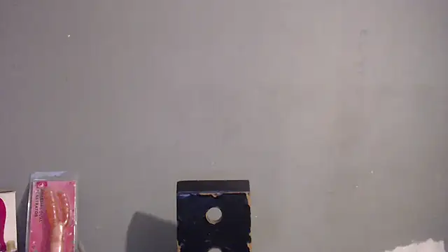 Snapshot of Amazing12inch chatting on October 24, 2025, 4:55 am Amazing12inch online show from October 24, 2025, 4:55 am