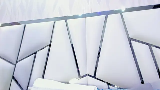 Snapshot of _aurora18_ chatting on February 22, 2025, 3:12 am aurora18 online show from February 22, 2025, 3:12 am