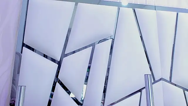 Snapshot of _aurora18_ chatting on March 15, 2025, 6:36 am aurora18 online show from March 15, 2025, 6:36 am