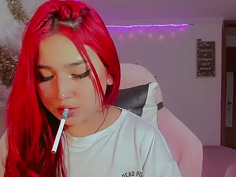 madisonx17 online show from December 17, 2025, 8:58 pm