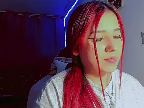 madisonx17 online show from November 9, 2025, 12:14 am