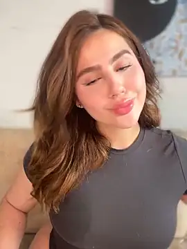 Snapshot of ValerieHilton chatting on February 19, 2025, 10:20 pm ValerieHilton online show from February 19, 2025, 10:20 pm