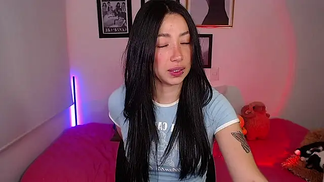 lilyy evanss online show from January 9, 2025, 3:36 am