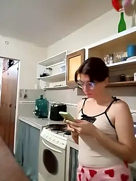 Snapshot of Luna-e-Franco1 chatting on February 24, 2025, 12:20 am Luna-e-Franco1 online show from February 24, 2025, 12:20 am