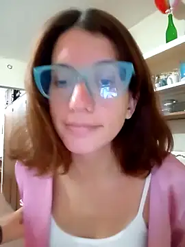 Snapshot of Luna-e-Franco1 chatting on March 14, 2025, 12:10 am Luna-e-Franco1 online show from March 14, 2025, 12:10 am