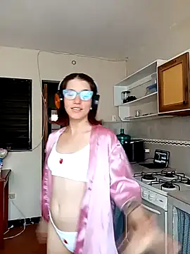 Snapshot of Luna-e-Franco1 chatting on February 16, 2025, 6:10 pm Luna-e-Franco1 online show from February 16, 2025, 6:10 pm