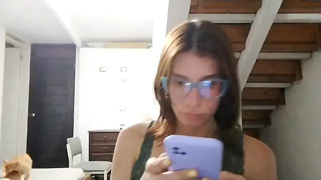 Snapshot of Luna-e-Franco1 chatting on October 12, 2025, 12:23 am Luna-e-Franco1 online show from October 12, 2025, 12:23 am