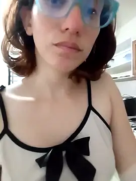 Snapshot of Luna-e-Franco1 chatting on February 23, 2025, 3:13 am Luna-e-Franco1 online show from February 23, 2025, 3:13 am