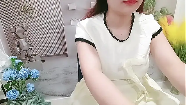 Milajinxi online show from October 16, 2025, 12:52 am