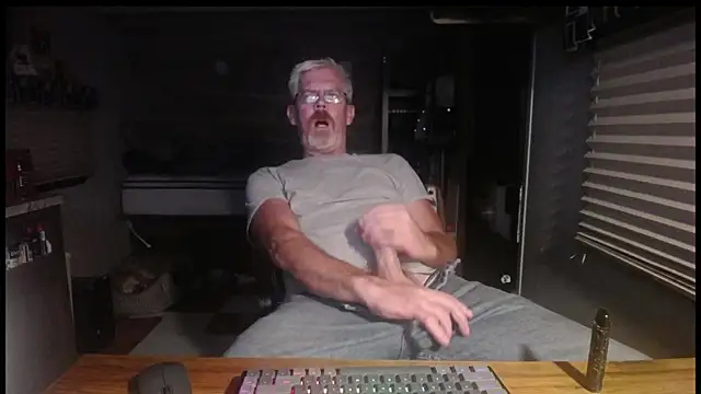 Snapshot of Di9ital069 chatting on October 6, 2025, 4:35 am Di9ital069 online show from October 6, 2025, 4:35 am