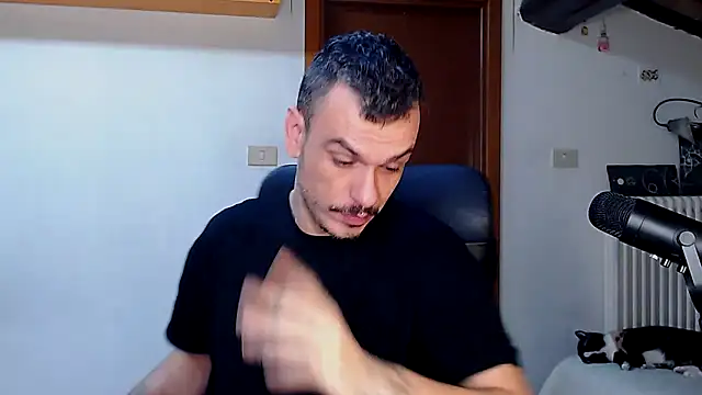 cek 186 online show from February 1, 2026, 7:50 am