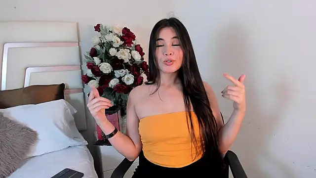 Snapshot of CamilaSofiia chatting on March 22, 2025, 9:10 pm CamilaSofiia online show from March 22, 2025, 9:10 pm