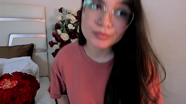 Snapshot of CamilaSofiia chatting on February 18, 2025, 10:47 pm CamilaSofiia online show from February 18, 2025, 10:47 pm