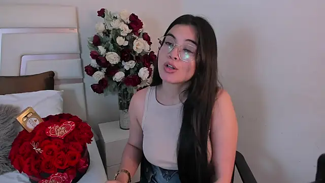 Snapshot of CamilaSofiia chatting on February 15, 2025, 9:17 pm CamilaSofiia online show from February 15, 2025, 9:17 pm