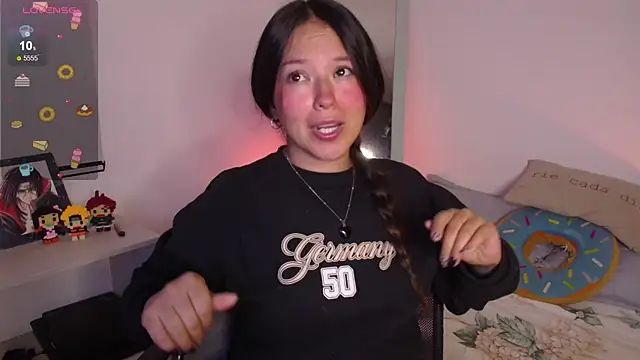 Lexie Thompson10 online show from September 22, 2025, 11:11 pm