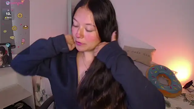 Lexie Thompson10 online show from September 17, 2025, 6:10 pm