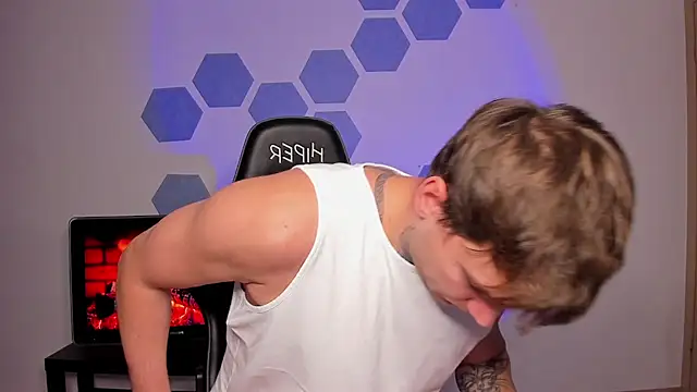 Snapshot of Chris_Tyson chatting on October 3, 2025, 12:39 pm Chris Tyson online show from October 3, 2025, 12:39 pm