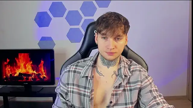 Snapshot of Chris_Tyson chatting on February 3, 2025, 8:03 pm Chris Tyson online show from February 3, 2025, 8:03 pm