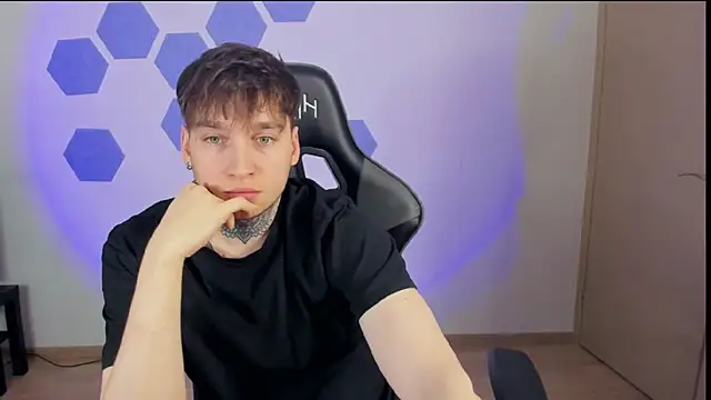 Snapshot of Chris_Tyson chatting on January 20, 2025, 9:11 pm Chris Tyson online show from January 20, 2025, 9:11 pm